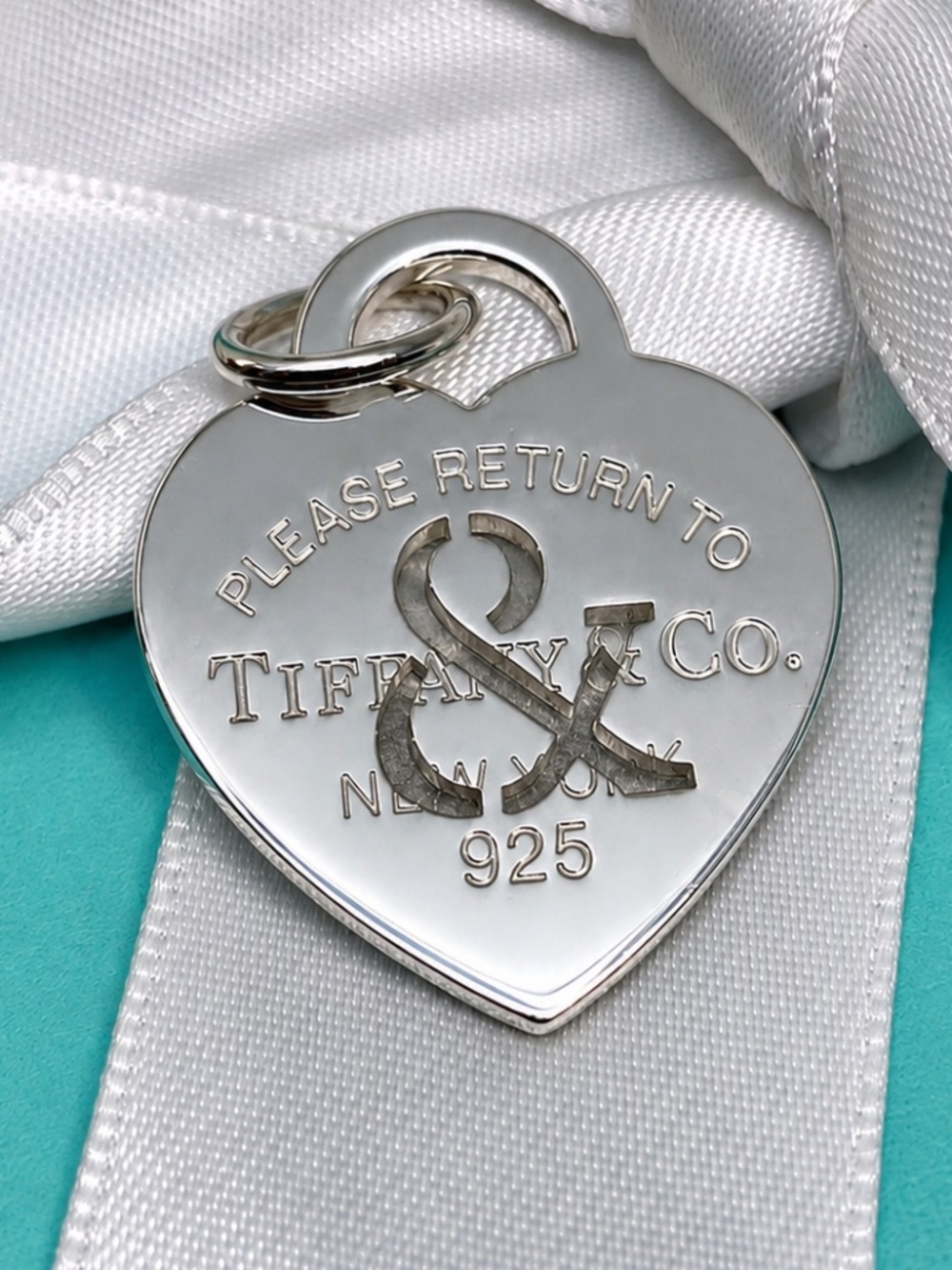 Tiffany & Co. Ampersand Large Heart Charm Pendant  Silver 925 Retired NIB